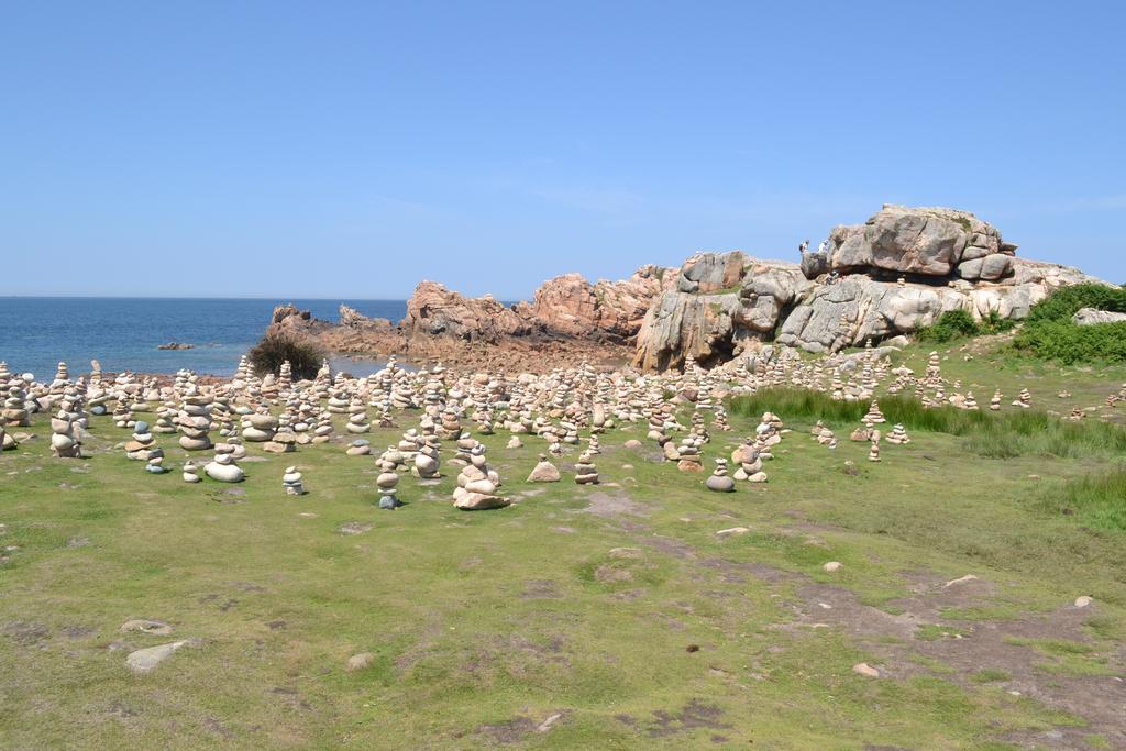 Gite De La Plage Lezardrieux Exterior photo